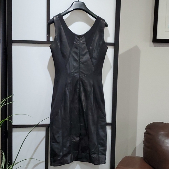 Fitted black leather dress - Picture 2 of 3